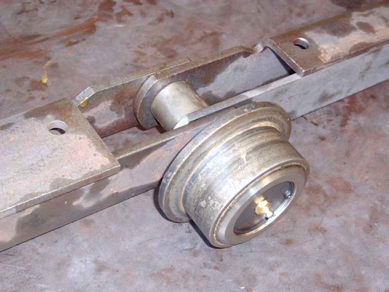 Chain with Side Roller